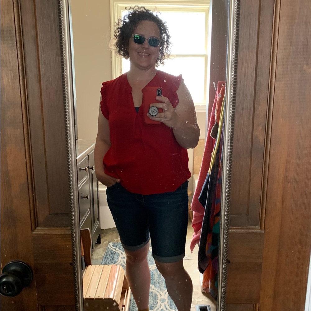 Meet your Posher, Liz